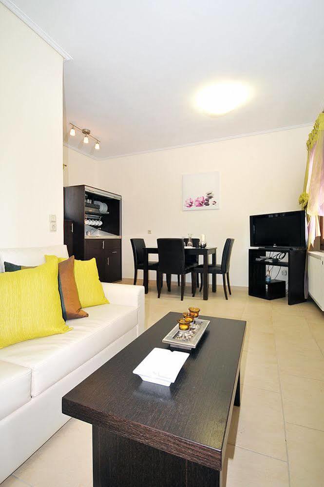 Aithra Apartments & Suites Gavrio Dış mekan fotoğraf
