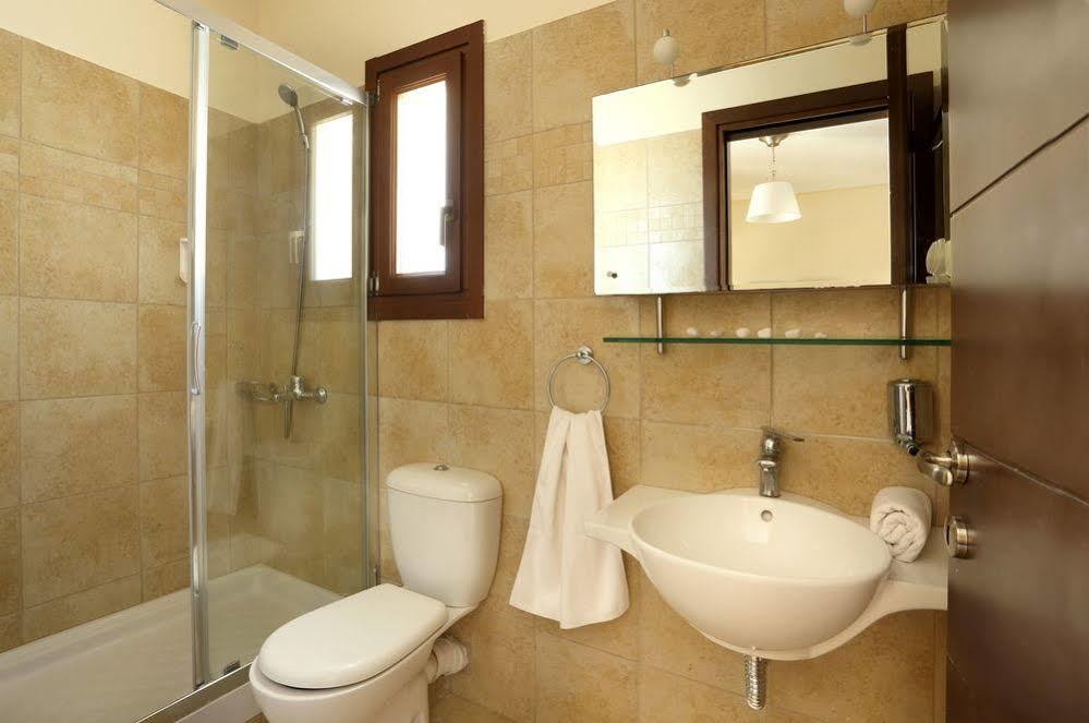 Aithra Apartments & Suites Gavrio Dış mekan fotoğraf